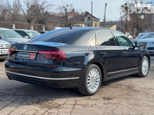 Volkswagen Passat 2017 черный - фото 12