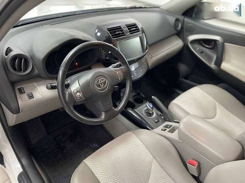 Toyota RAV4 2013 - фото 22