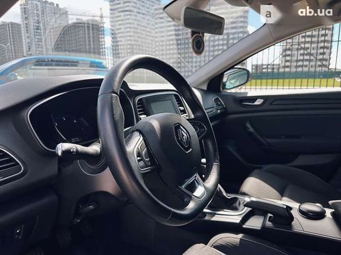 Renault Megane 2019 - фото 8