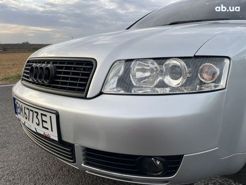 Audi A4 2004 серебристый - фото 5