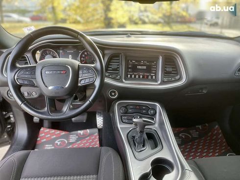 Dodge Challenger 2020 - фото 22
