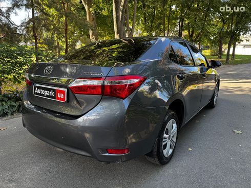 Toyota Corolla 2017 серый - фото 7