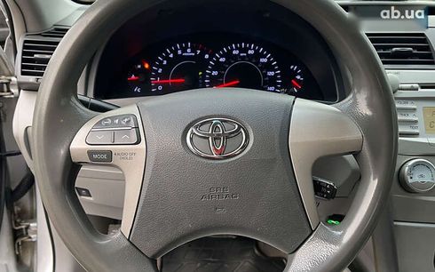 Toyota Camry 2011 - фото 12