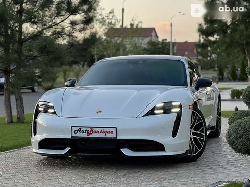 Porsche Taycan 2020 - фото 22