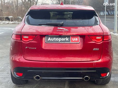 Jaguar F-Pace 2016 красный - фото 7