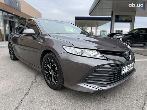 Toyota Camry 2019 - фото 15