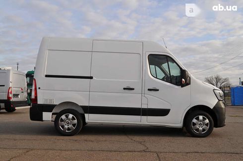 Renault Master 2020 - фото 10