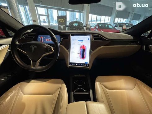 Tesla Model S 2016 - фото 26