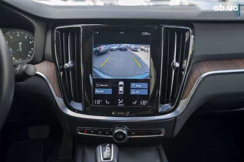 Volvo S60 2021 - фото 25