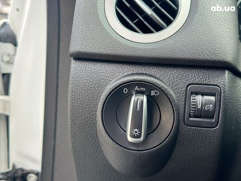 Volkswagen Tiguan 2016 белый - фото 18