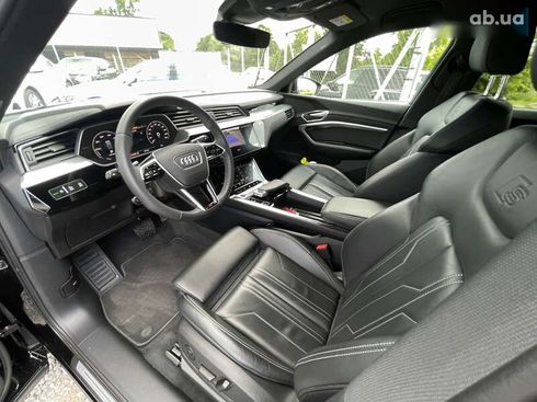 Audi E-Tron 2022 - фото 29