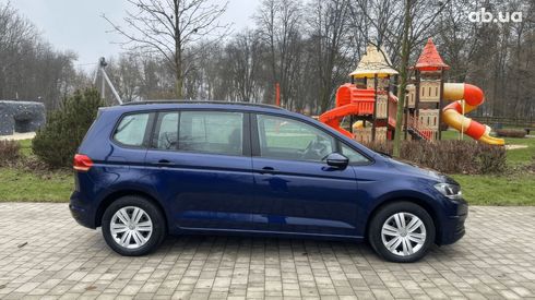 Volkswagen Touran 2017 синий - фото 3