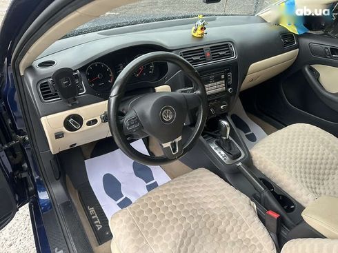 Volkswagen Jetta 2011 - фото 6