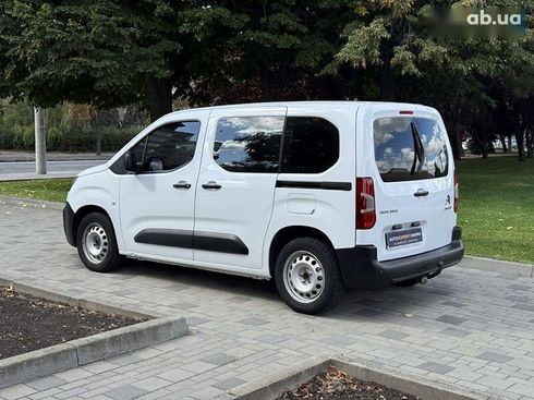 Citroёn Berlingo 2023 - фото 21