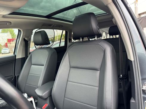 Volkswagen Tiguan 2019 серый - фото 31