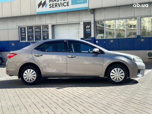 Toyota Corolla 2013 коричневый - фото 15