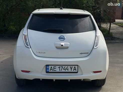 Nissan Leaf 2016 - фото 5
