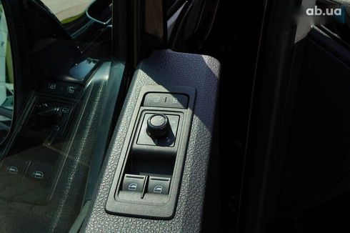 Volkswagen Caravelle 2016 - фото 13