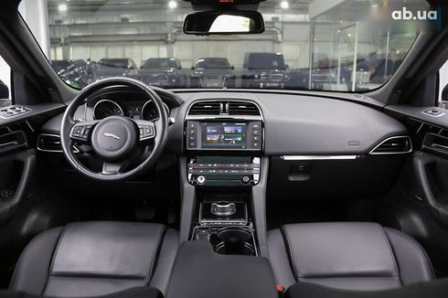 Jaguar F-Pace 2017 - фото 14