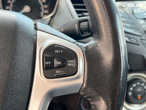 Ford Fiesta 2016 серый - фото 20
