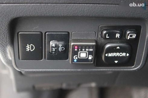 Toyota Corolla 2012 - фото 26