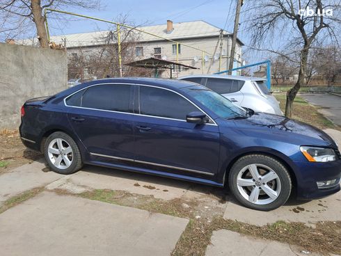 Volkswagen Passat 2014 синий - фото 15