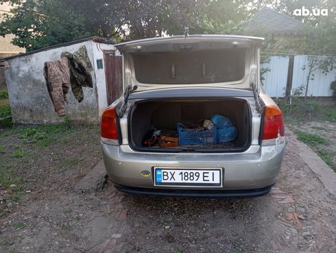 Opel Vectra 2003 серебристый - фото 11