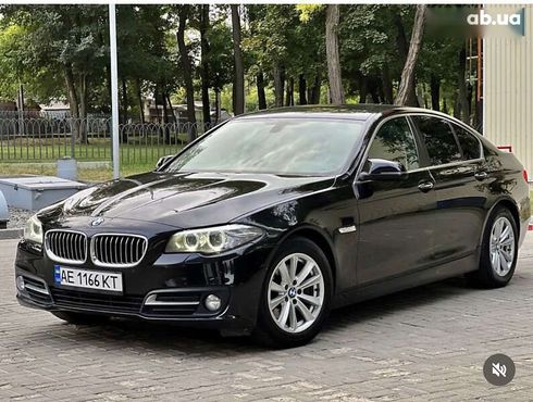 BMW 5 серия 2016 - фото 8