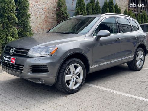 Volkswagen Touareg 2014 серый - фото 10