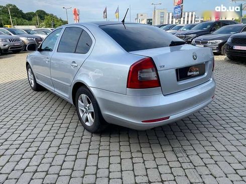 Skoda Octavia 2011 - фото 5