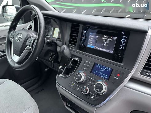 Toyota Sienna 2016 - фото 22