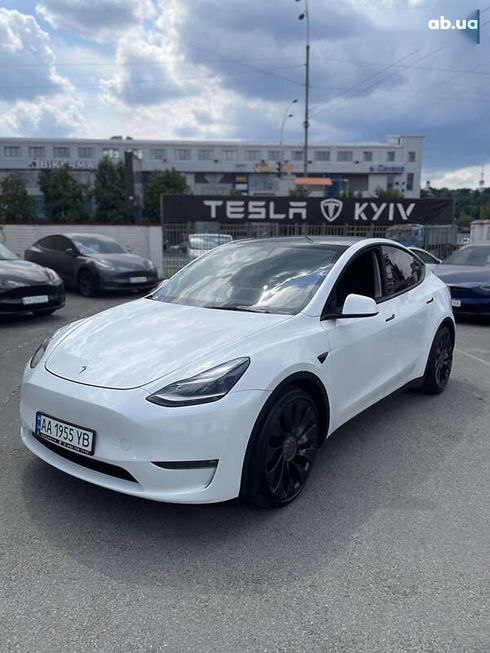 Tesla Model Y 2022 - фото 3