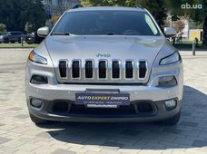 Продаж вживаних Jeep Cherokee 2015 року - купити на Автобазарі