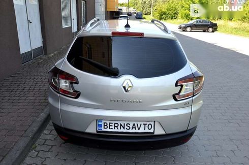 Renault Megane 2011 - фото 8