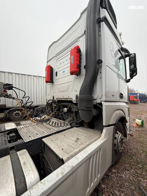 Mercedes-Benz Actros 2014 - фото 5
