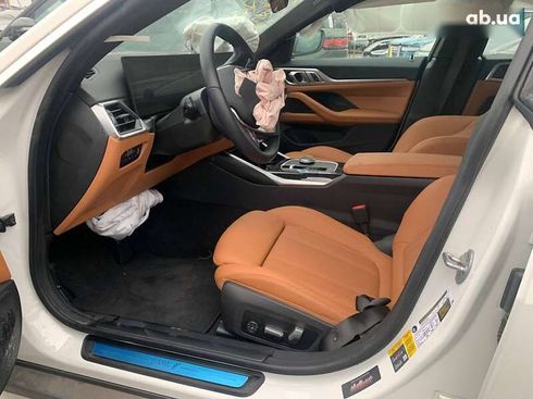 BMW i4 2023 - фото 17