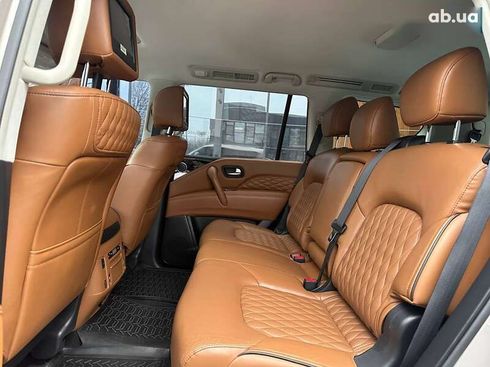 Infiniti QX80 2018 - фото 17