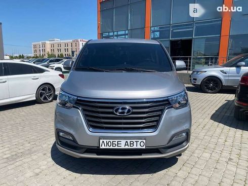 Hyundai Grand Starex 2018 - фото 2