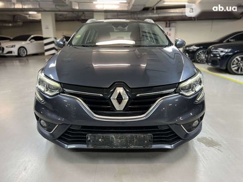 Renault Megane 2018 - фото 16