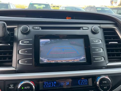 Toyota Highlander 2016 серый - фото 26
