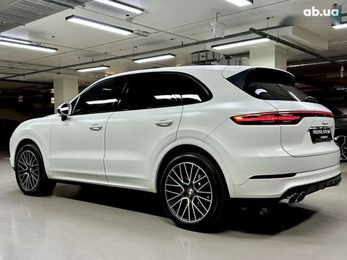 Porsche Cayenne 2019 - фото 25