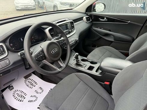 Kia Sorento 2016 - фото 11