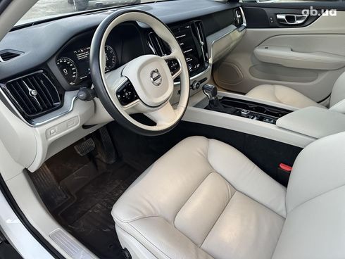 Volvo V60 2021 белый - фото 10