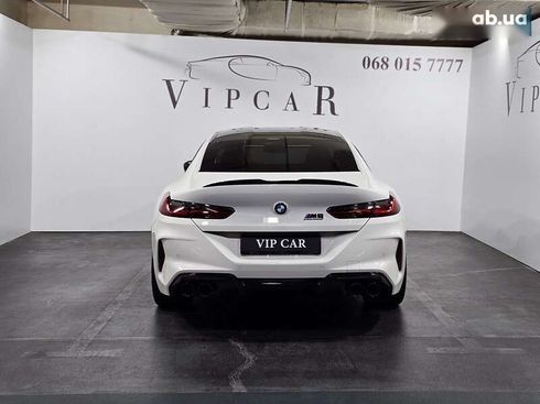 BMW M8 Gran Coupe 2023 - фото 7