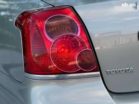 Toyota Avensis 2005 - фото 11