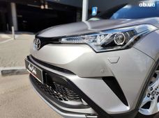 Купити Toyota бу в Києві - купити на Автобазарі