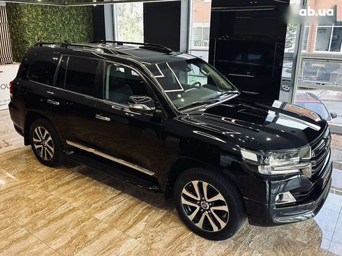 Toyota Land Cruiser 2018 - фото 6