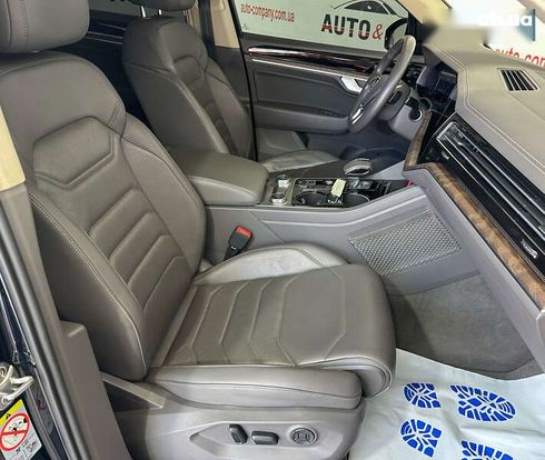 Volkswagen Touareg 2019 - фото 8