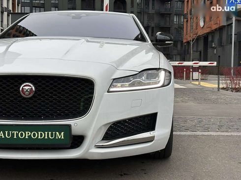 Jaguar XF 2016 - фото 7