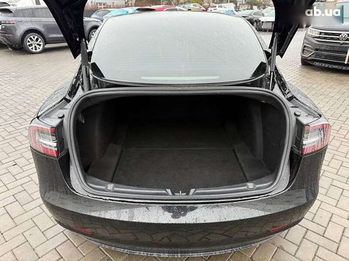 Tesla Model 3 2021 - фото 8
